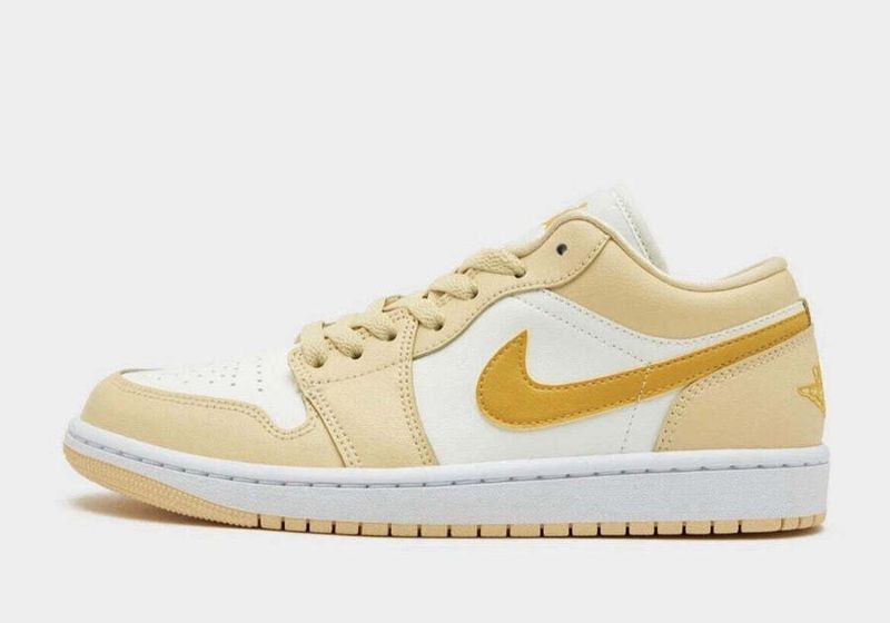 Nike Air Jordan 1 Women's Sneakers