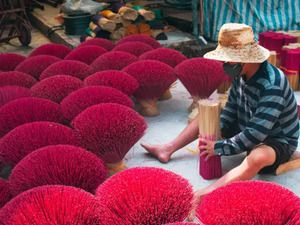 Return Flights to Ho Chi Minh: PER SYD MEL