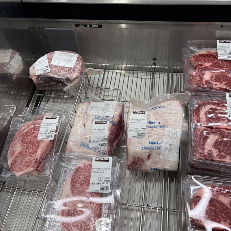 Japanese A5 Wagyu Striploin/Ribeye – /kg